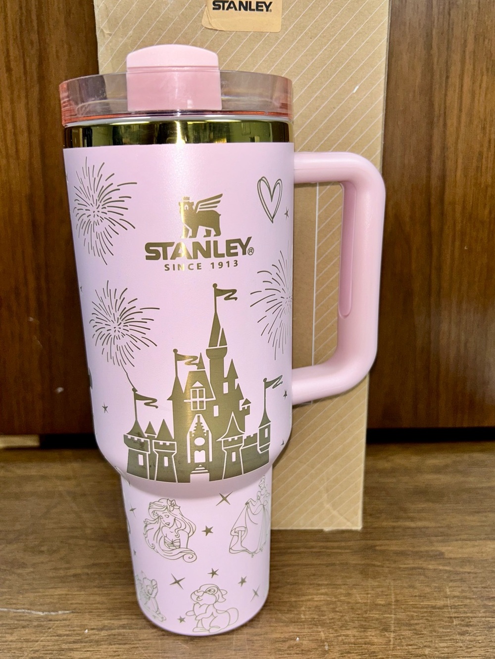 Stanley Pink & Gold Magic Kingdom, 40oz, New